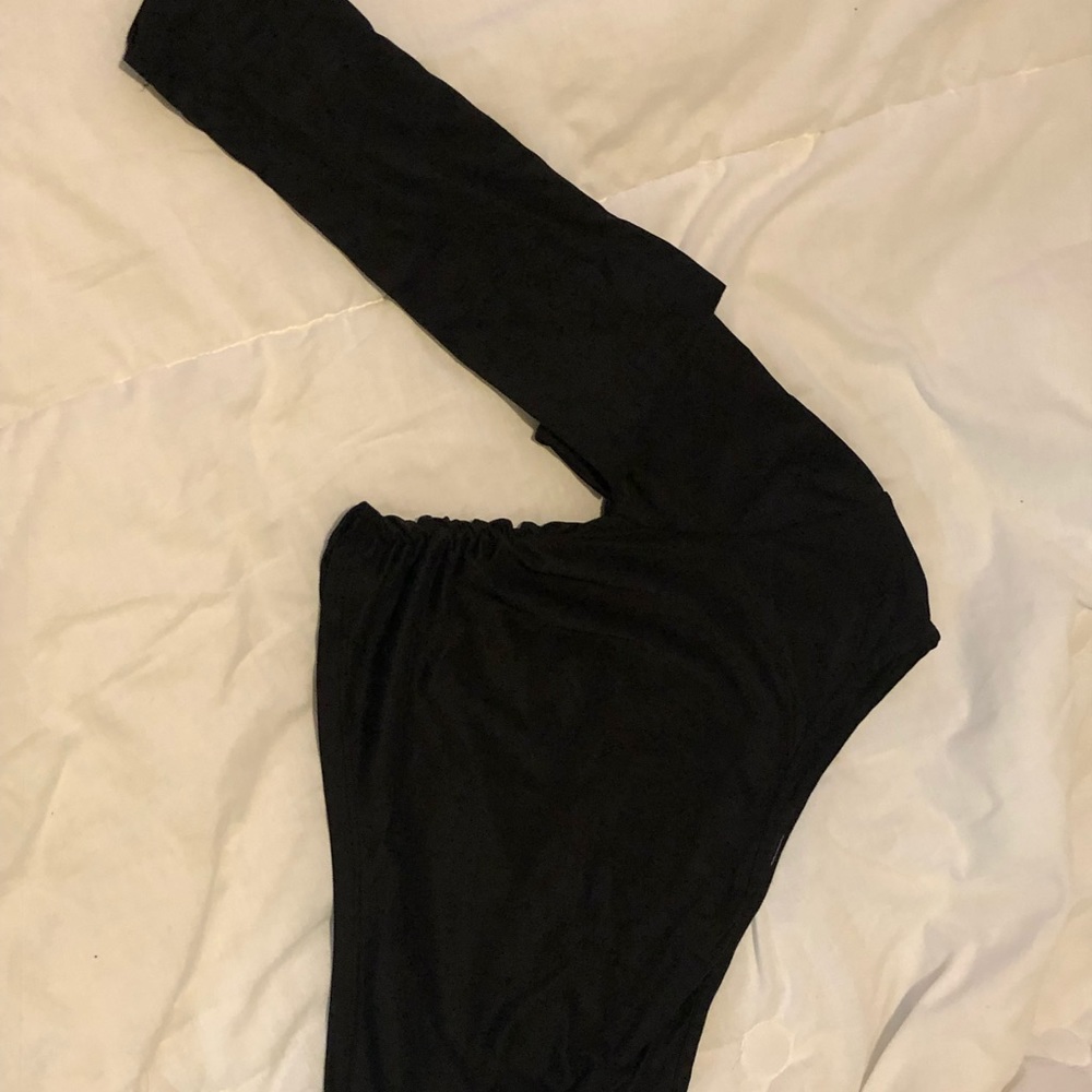 crop top one sleeve
